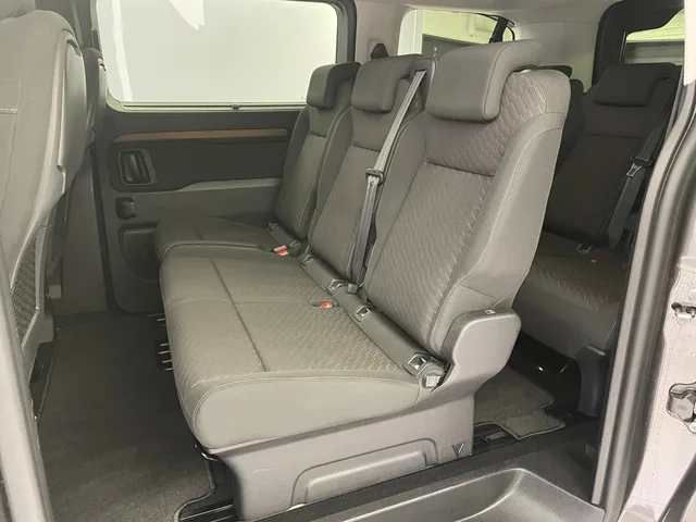 TOYOTA PROACE Verso L1 2.0 D Trend