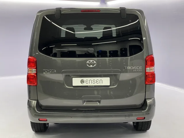 TOYOTA PROACE Verso L1 2.0 D Trend