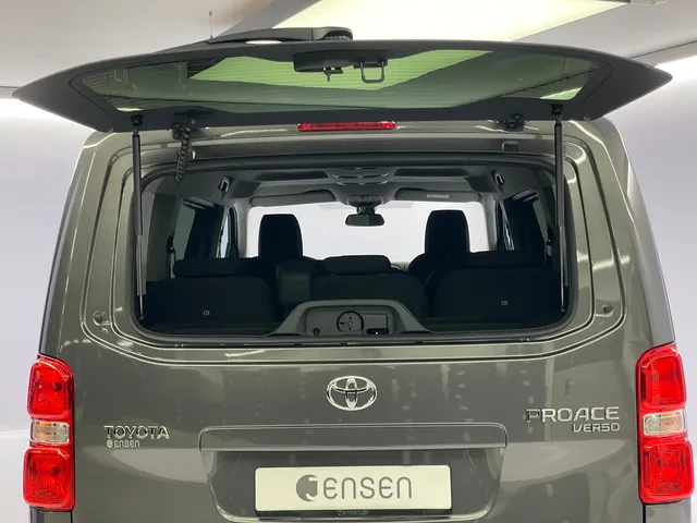 TOYOTA PROACE Verso L1 2.0 D Trend