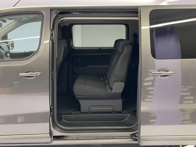 TOYOTA PROACE Verso L1 2.0 D Trend