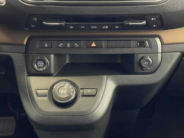TOYOTA PROACE Verso L1 2.0 D Trend