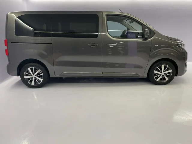 TOYOTA PROACE Verso L1 2.0 D Trend