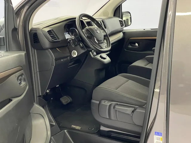 TOYOTA PROACE Verso L1 2.0 D Trend