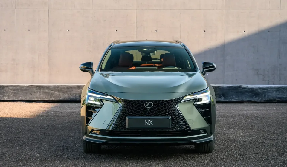 Lexus NX 2022