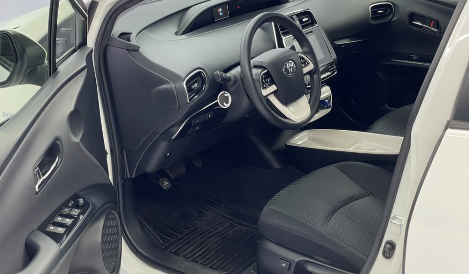 TOYOTA Prius Hybrid 1.8 Sol
