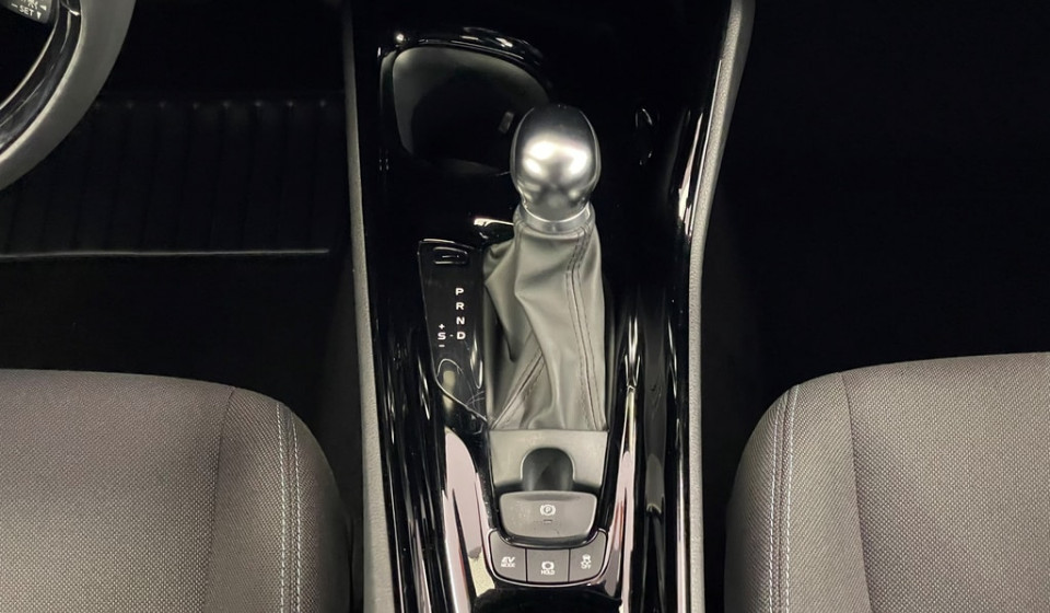 TOYOTA C-HR Hybrid 2.0 Trend
