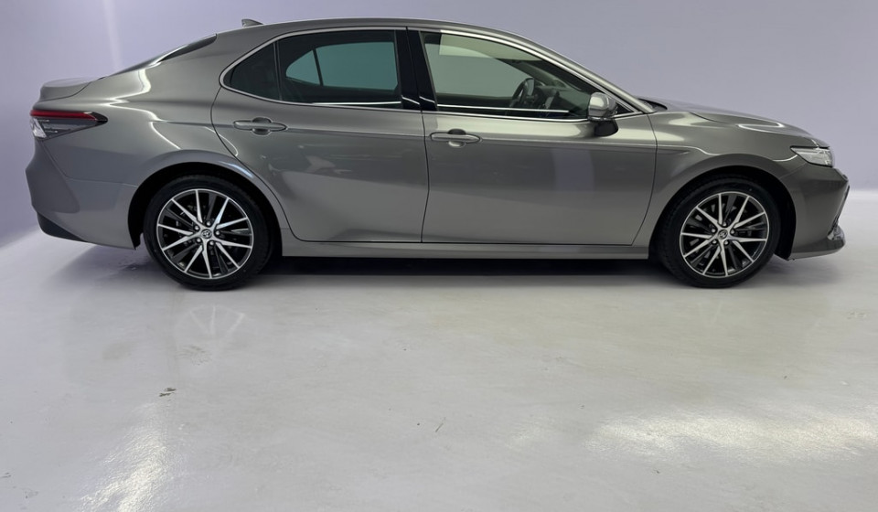 TOYOTA Camry Hybrid 2.5 Premium