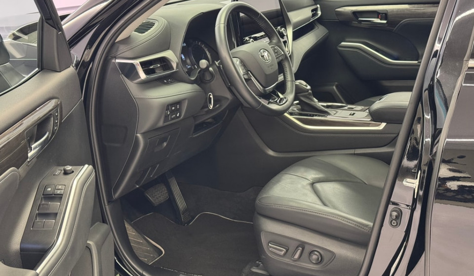 TOYOTA Highlander Hybrid 2.5 Premium AWD-i