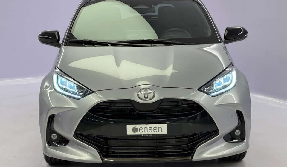 TOYOTA Yaris Hybrid 1.5 Premium