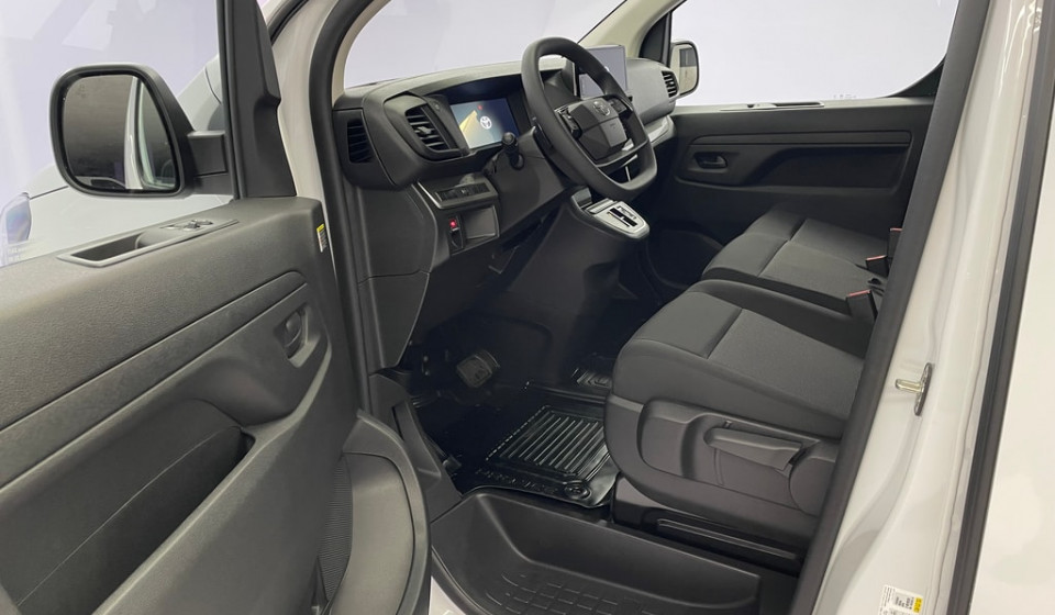 TOYOTA Proace Van L1 Electric 75 kWh Advanced