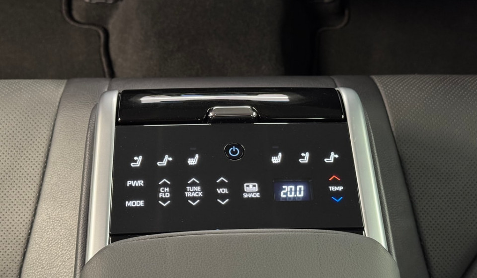 TOYOTA Camry Hybrid 2.5 Premium