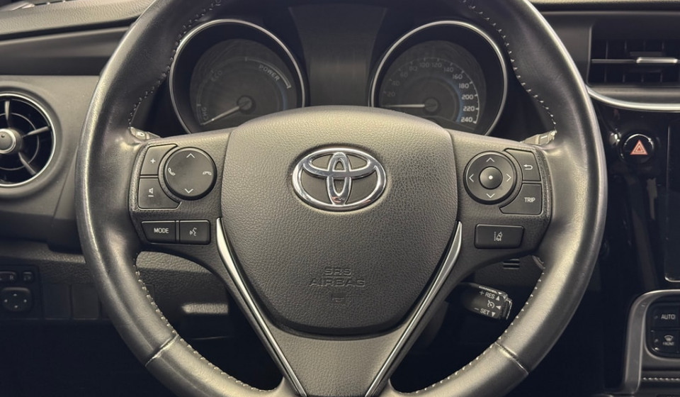 TOYOTA Auris Hybrid 1.8 Trend