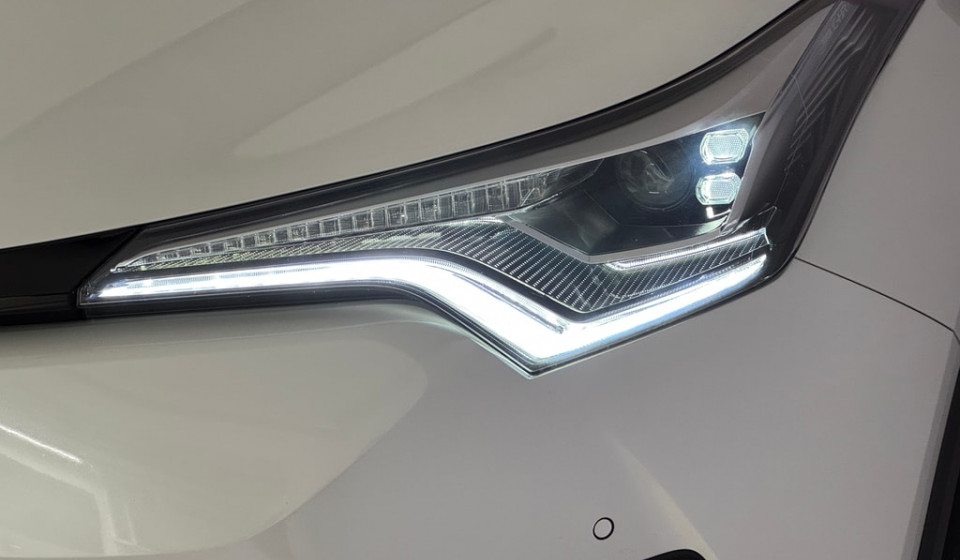 TOYOTA C-HR Hybrid 1.8 Style