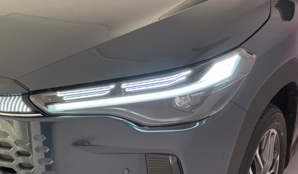 TOYOTA Corolla Cross Hybrid 2.0 Premium AWD-i