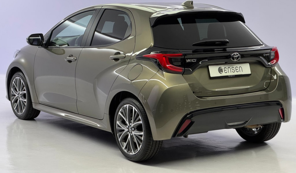 TOYOTA Yaris Hybrid 1.5 Premium