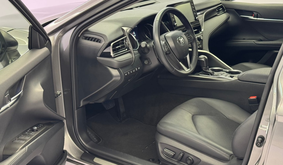 TOYOTA Camry Hybrid 2.5 Premium