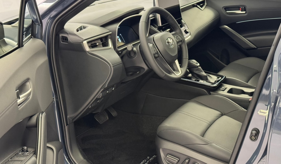 TOYOTA Corolla Cross Hybrid 2.0 Premium AWD-i