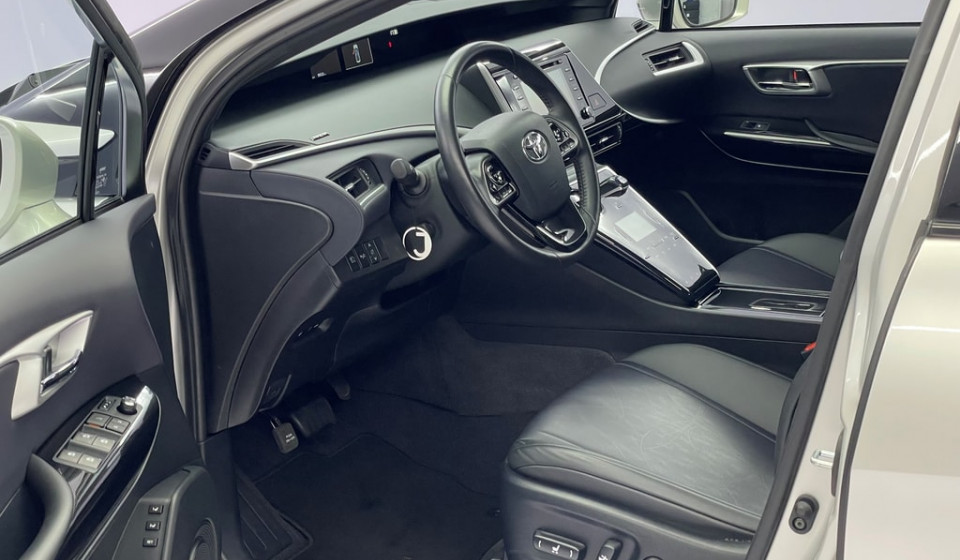TOYOTA Mirai Fuel Cell Premium