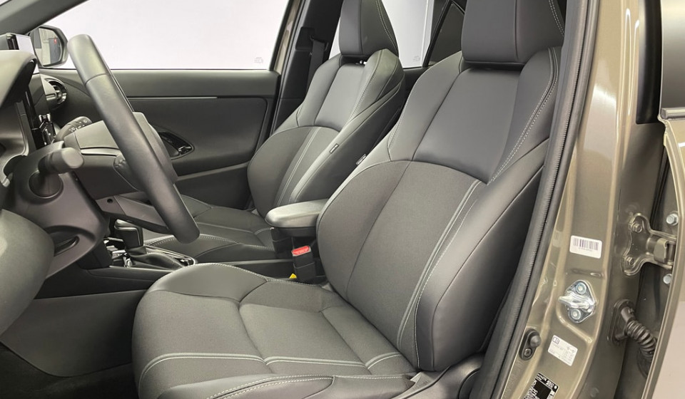TOYOTA Yaris Cross Hybrid 1.5 Premiere Edition AWD-i