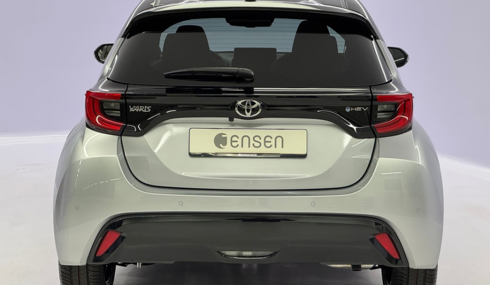 TOYOTA Yaris Hybrid 1.5 Premium