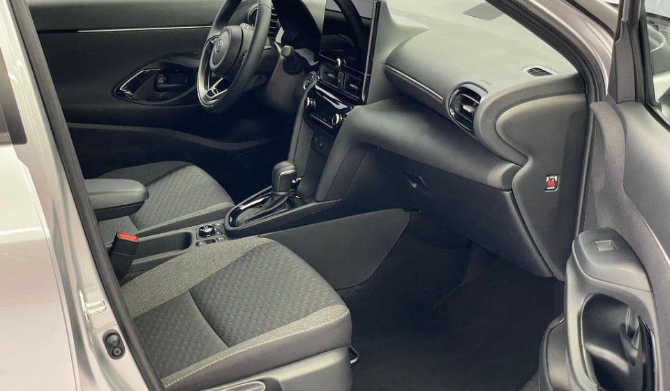 TOYOTA Yaris Cross Hybrid 1.5 Trend AWD-i