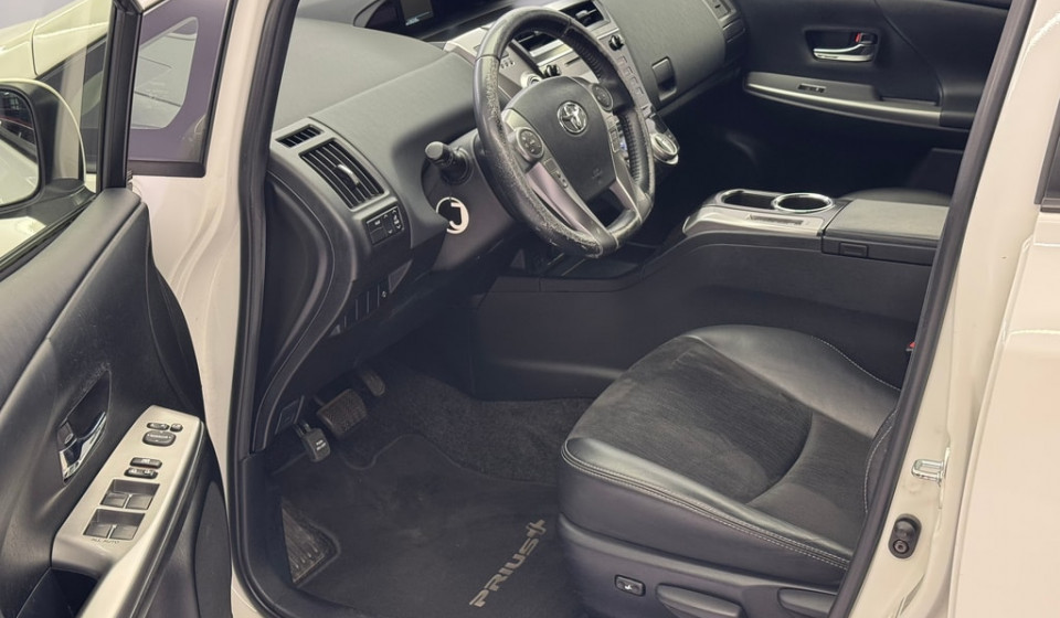 TOYOTA Prius+ Wagon Hybrid 1.8 Sol