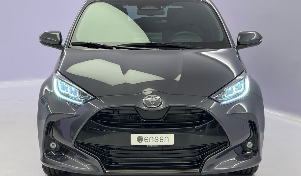 TOYOTA Yaris Hybrid 1.5 Premium