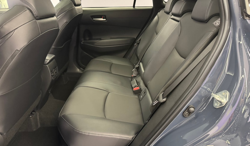TOYOTA Corolla Cross Hybrid 2.0 Premium AWD-i