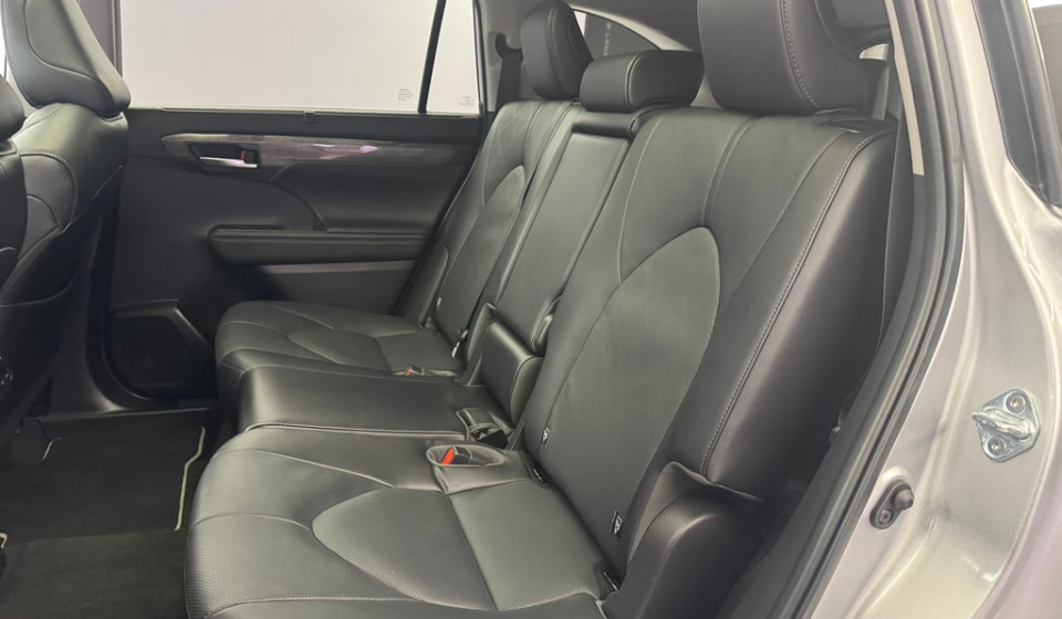 TOYOTA Highlander Hybrid 2.5 Premium AWD-i