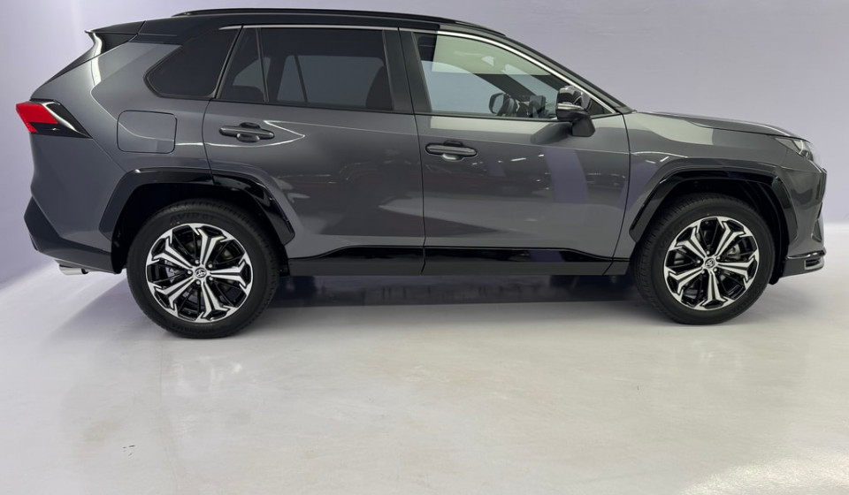 TOYOTA RAV-4 Plug-in Hybrid 2.5 Platinum AWD-i