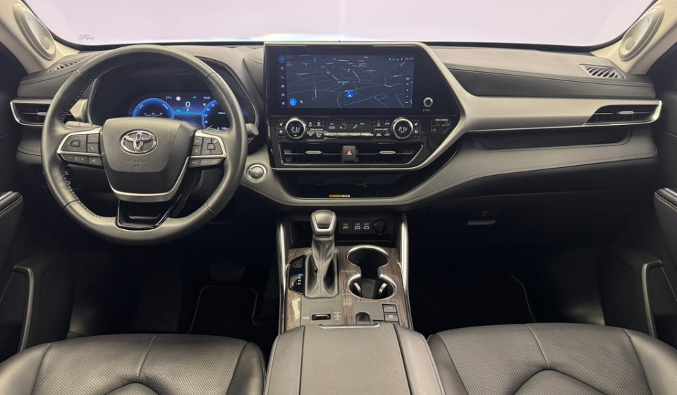 TOYOTA Highlander Hybrid 2.5 Premium AWD-i