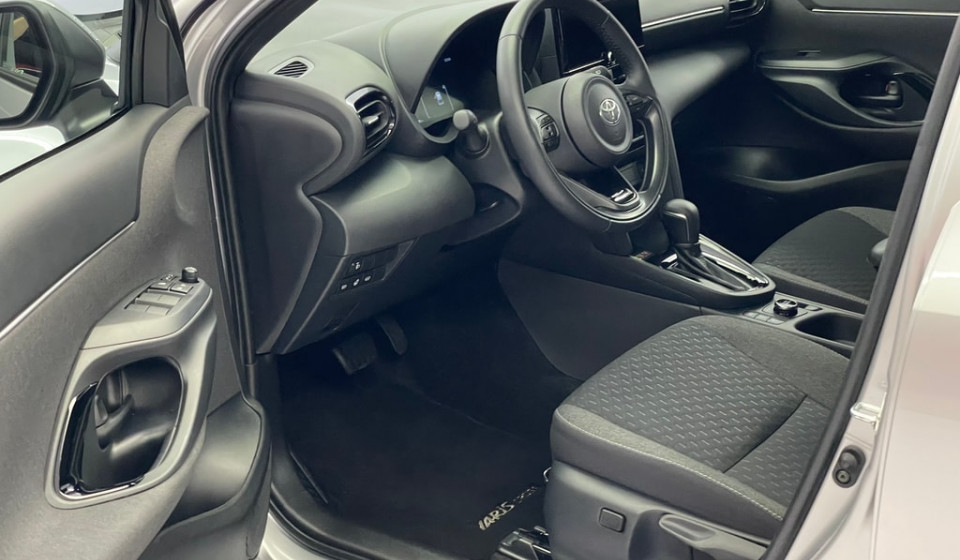 TOYOTA Yaris Cross Hybrid 1.5 Trend AWD-i