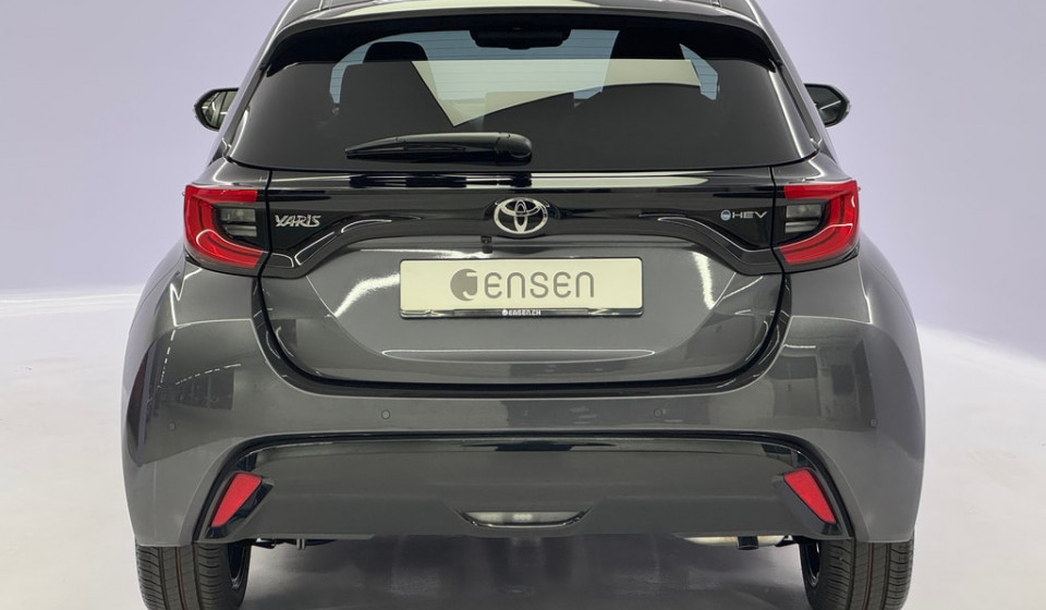 TOYOTA Yaris Hybrid 1.5 Premium