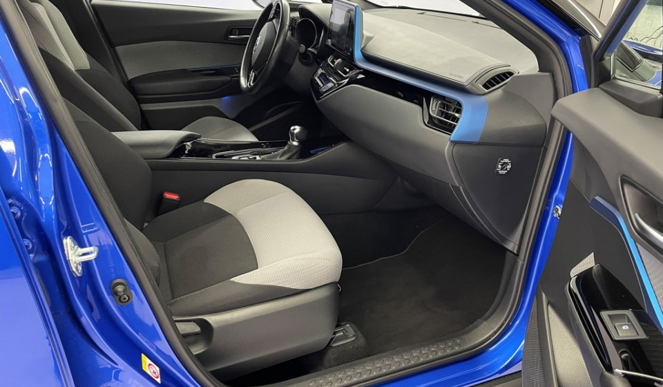 TOYOTA C-HR Hybrid 1.8 Style