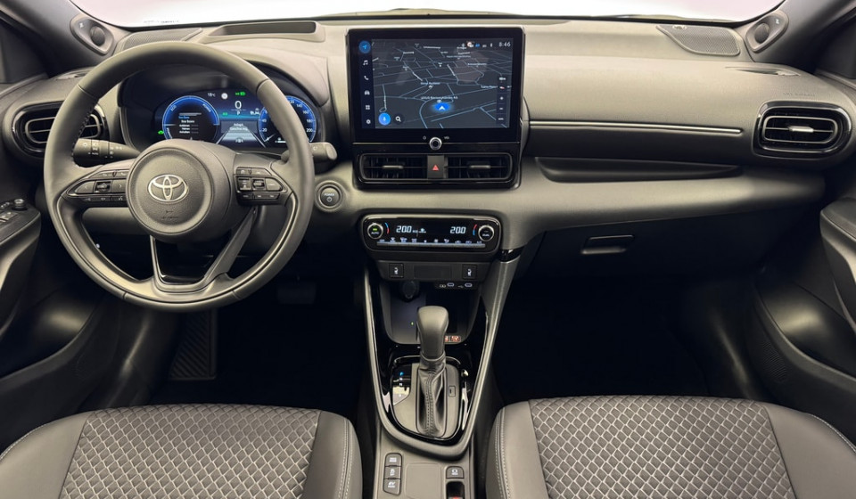 TOYOTA Yaris Hybrid 1.5 Premium