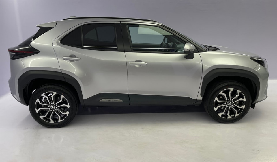 TOYOTA Yaris Cross Hybrid 1.5 Trend AWD-i