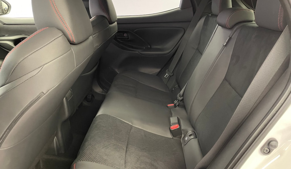 TOYOTA Yaris Hybrid 1.5 GR Sport