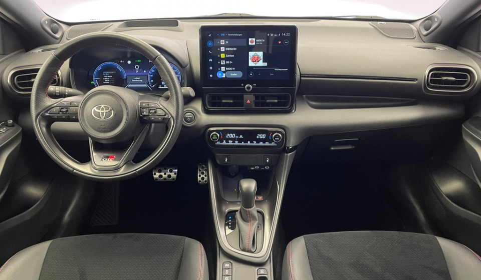 TOYOTA Yaris Hybrid 1.5 GR Sport