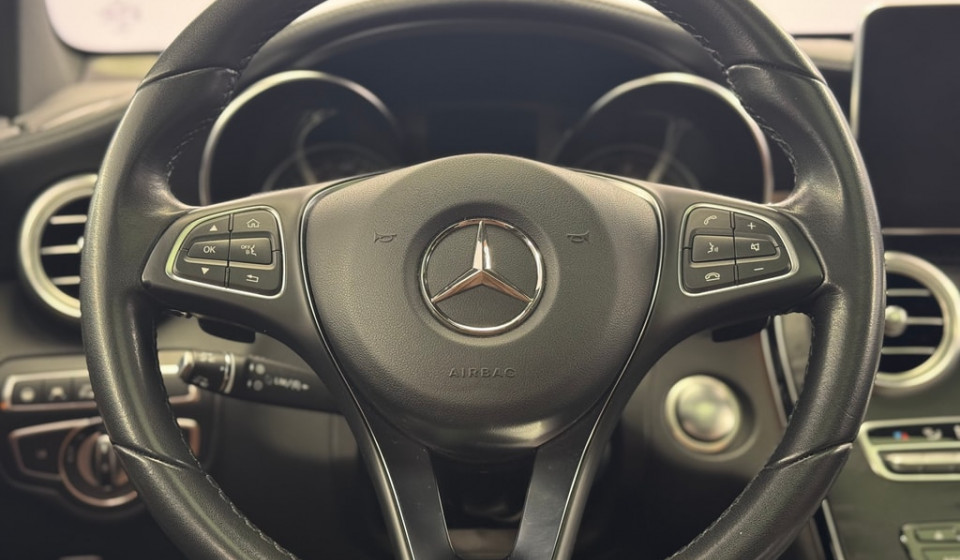 MERCEDES-BENZ GLC 300 GLC 300 Exclusive 4MATIC