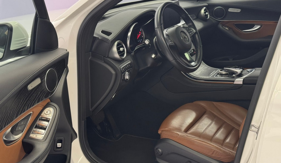 MERCEDES-BENZ GLC 300 GLC 300 Exclusive 4MATIC