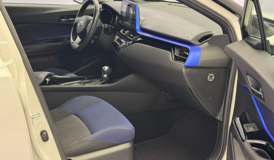 TOYOTA C-HR Hybrid 1.8 Style