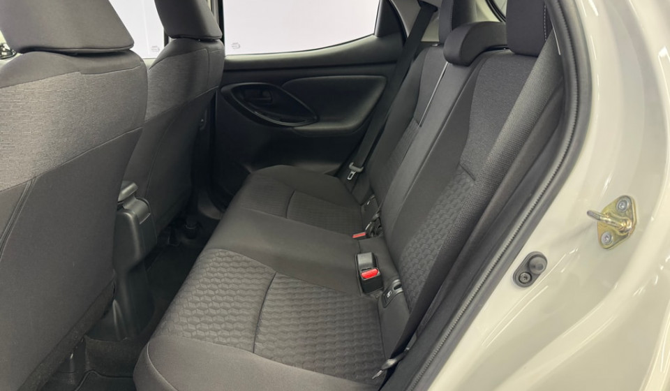 TOYOTA Yaris Hybrid 1.5 Trend