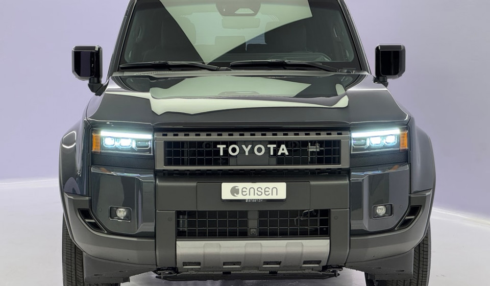 TOYOTA Land Cruiser 2.8 D 230 Invincible AWD