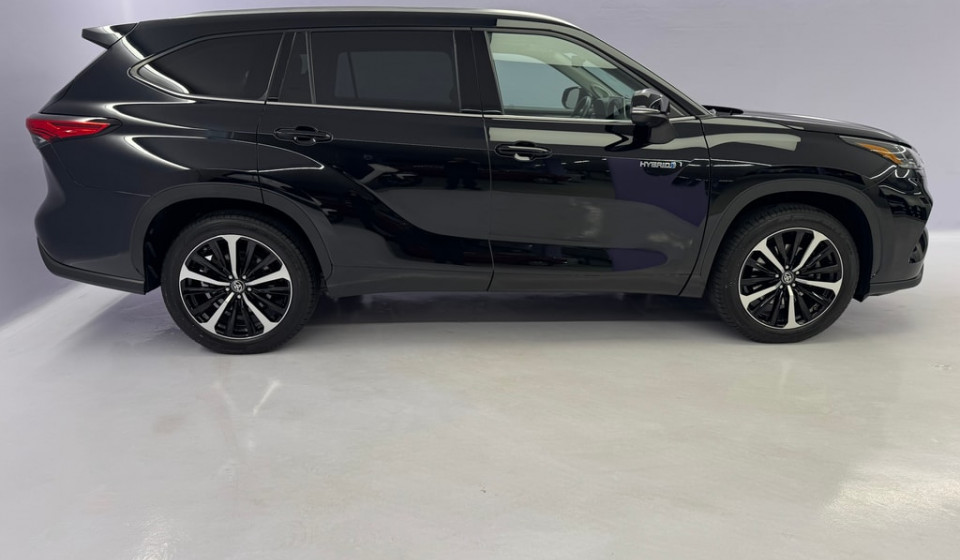 TOYOTA Highlander Hybrid 2.5 Premium AWD-i