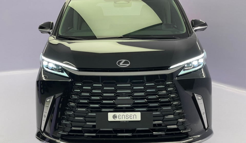 LEXUS LM 350h VIP E-FOUR Voll-Hybrid