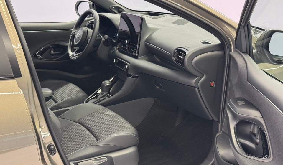 TOYOTA Yaris Hybrid 1.5 Premium