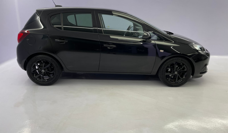 OPEL Corsa 1.4 eTEC Black Edition