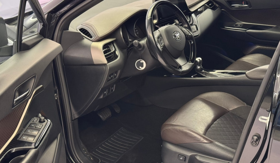 TOYOTA C-HR Hybrid 1.8 Premium