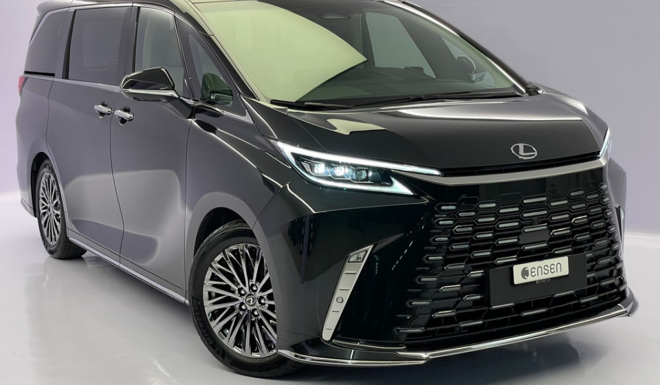 LEXUS LM 350h VIP E-FOUR Voll-Hybrid
